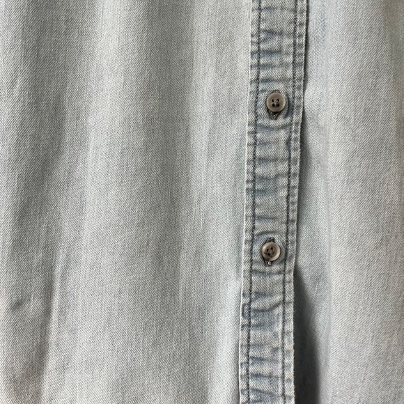 Uniqlo Denim Button Down - Picture 4 of 9
